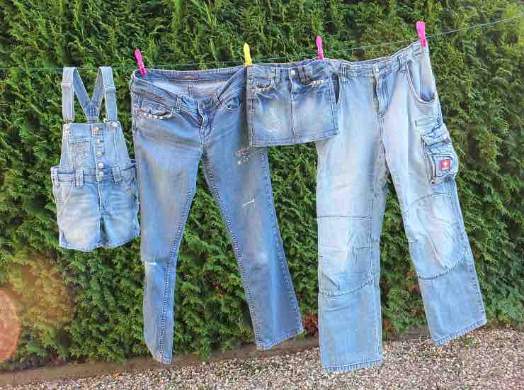 Macchie sui jeans